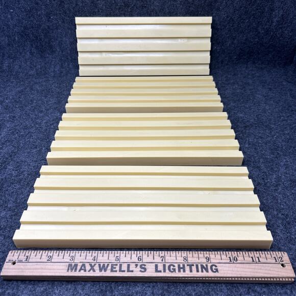 Plastic Domino Tile Holder Racks Set of 4 Grooves for Family Game Night - Picture 1 of 4